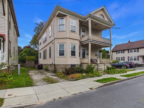 118-120 Mount Vernon St, New Bedford, MA 02740