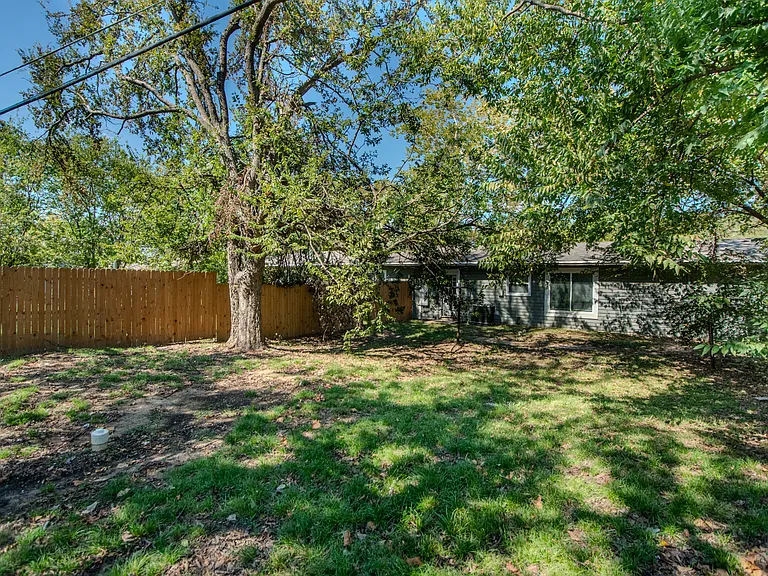 125 Vandenburg Dr #101 — Photo 26