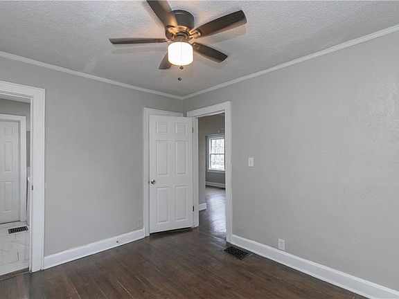 5th image of 4103 Euclid Ave
