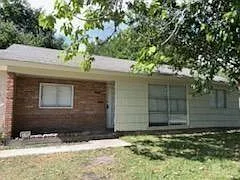5655 Belneath St — Photo 2