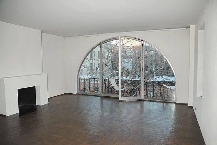1st image of 14 Christopher St APT 5