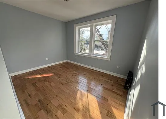63 N Walnut St #14 — Photo 2