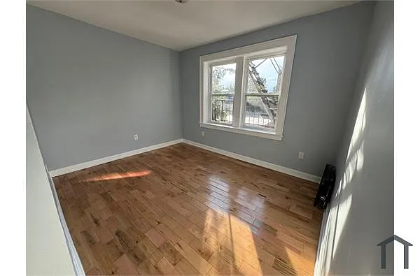 Building Photo - 63 N Walnut St #14