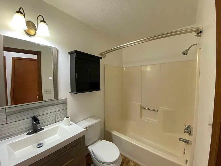 1819 Bishop Rd — Photo 16