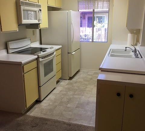 3rd image of 19506 Avenue Of The Oaks Unit A