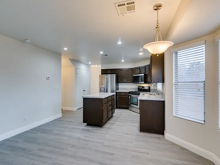 1738 Toltec Cir — Photo 23