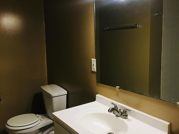 4th image of 10808 E 25th Ter S