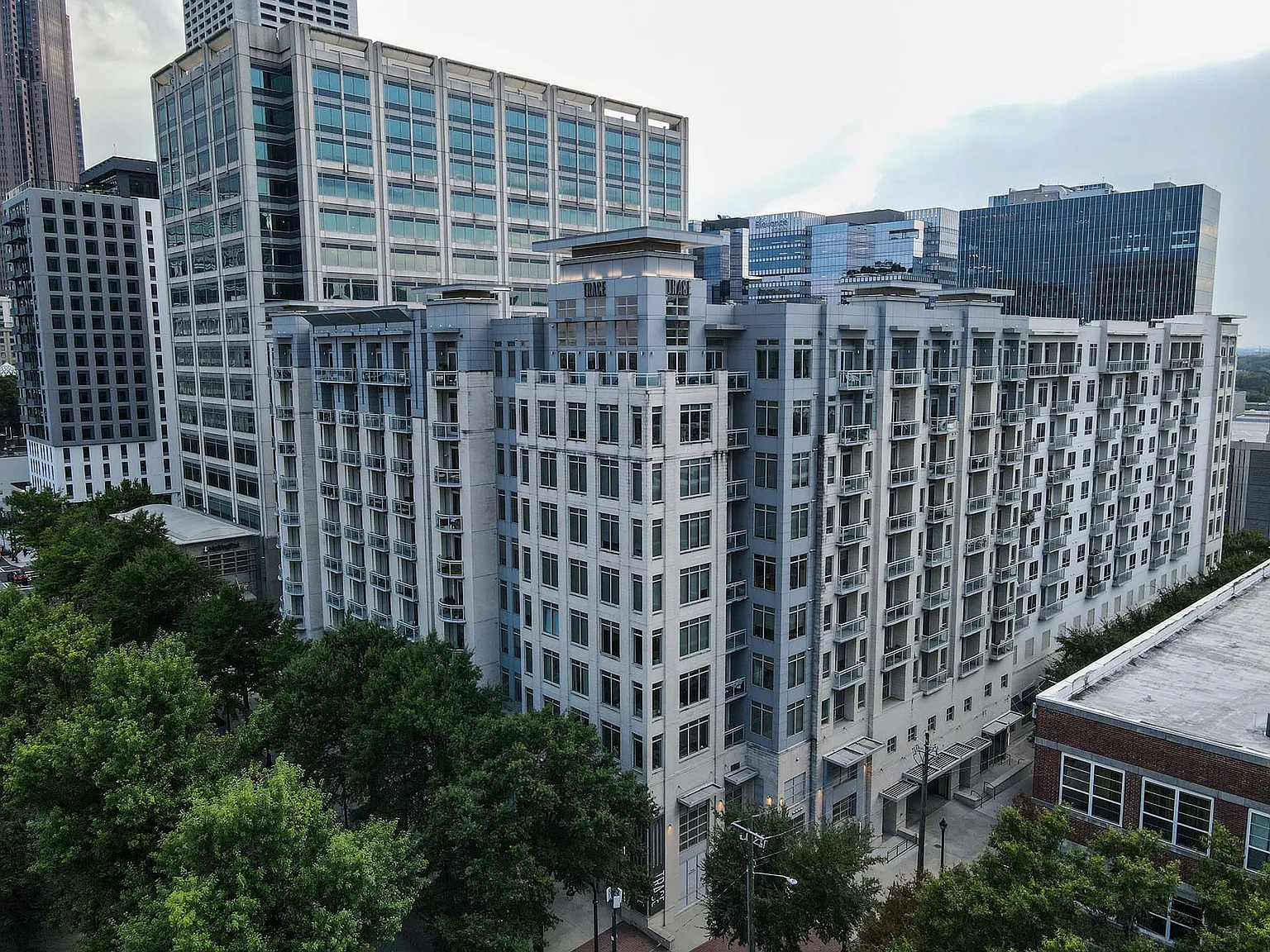 Trace Midtown Apartments — Photo 1