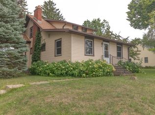 804 S Webster Ave, Omro, WI 54963