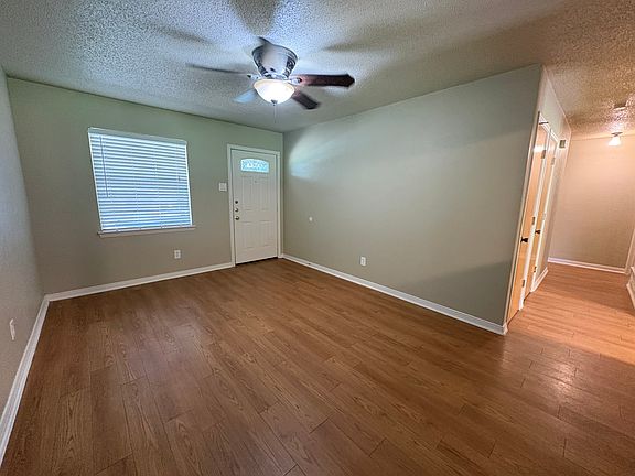 4th image of 334 Linkwood Dr