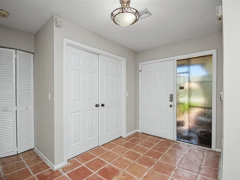 7407 Silver Woods Ct — Photo 19
