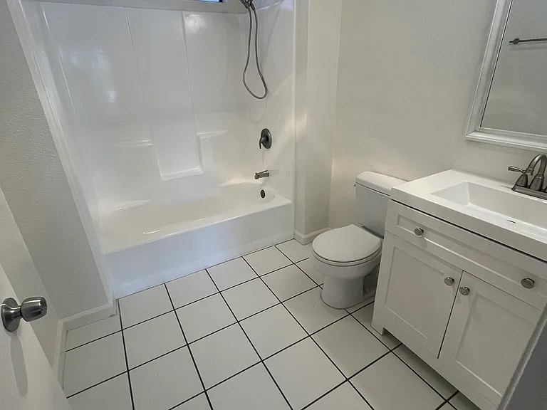 2934 F St #5 — Photo 7