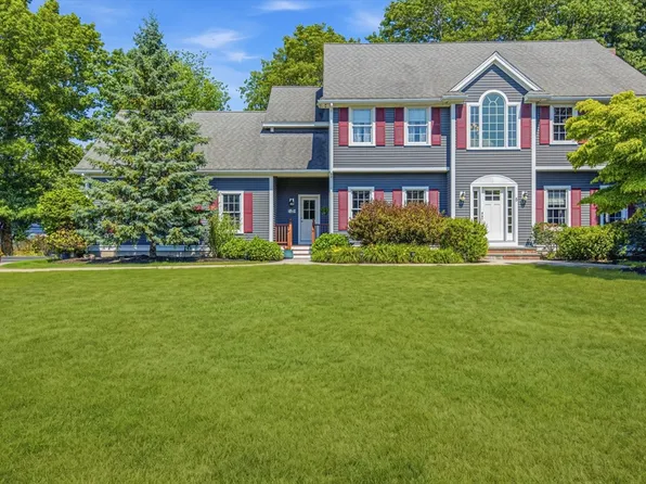 5 Cobb Ln, Littleton, MA 01460