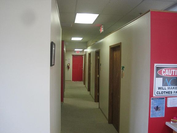 3rd image of 492 W Cherry St