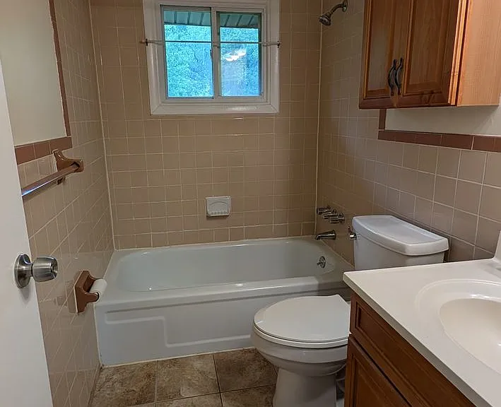 903 Parr Meadow Dr — Photo 9