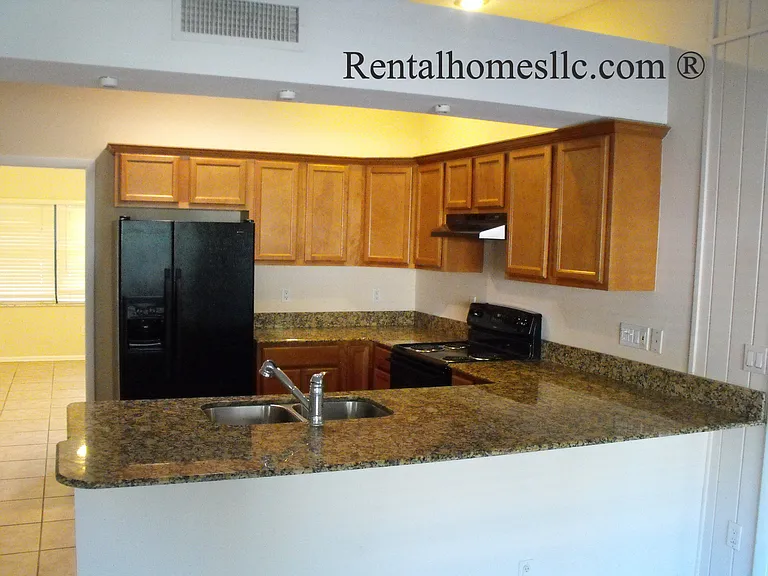134 Wilson Dr — Photo 5