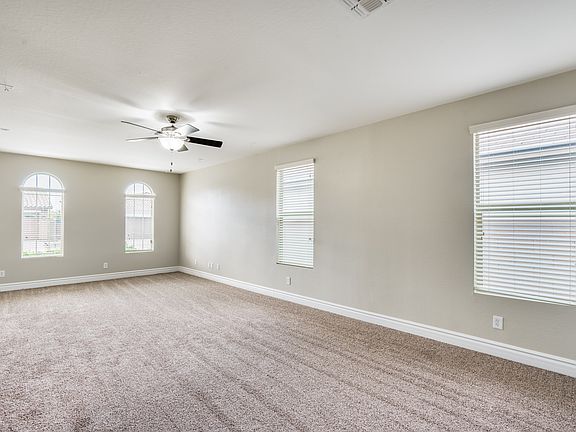 4th image of 10704 E Pivitol Ave