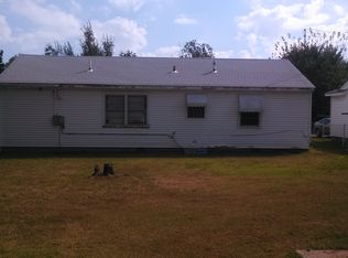 830 S Russell St, Skiatook, OK 74070