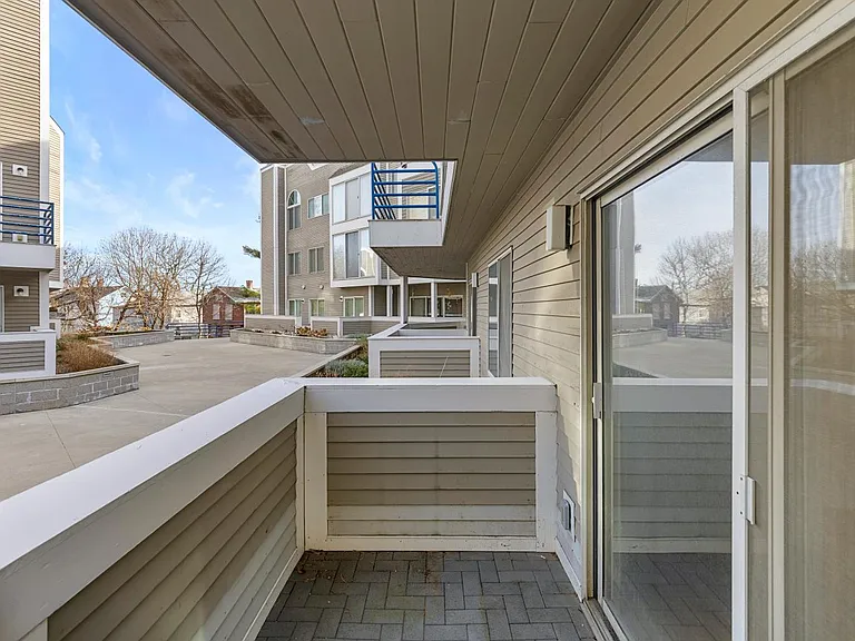 13 Harbour Close #13 — Photo 14