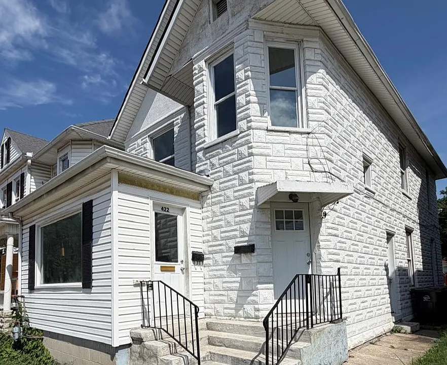 422 W High St #2