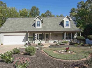 193 Red Globe Ln, Woodruff, SC 29388