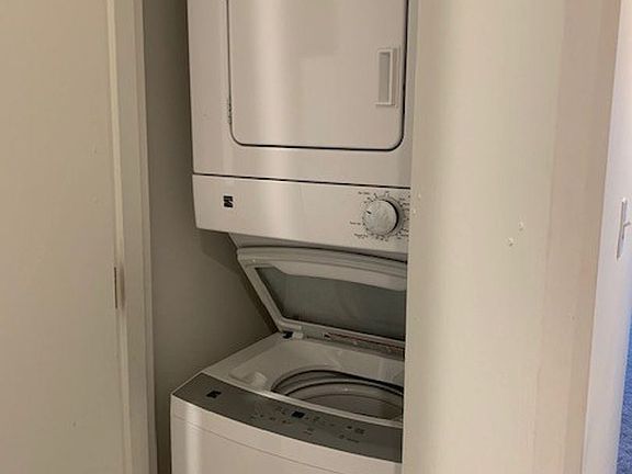 4th image of 141 Fulton Ave #9292410
