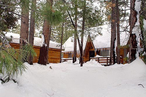 1st image of 42789 Redwood Dr