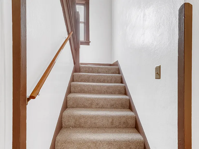 1476 Bardsdale Ave — Photo 25