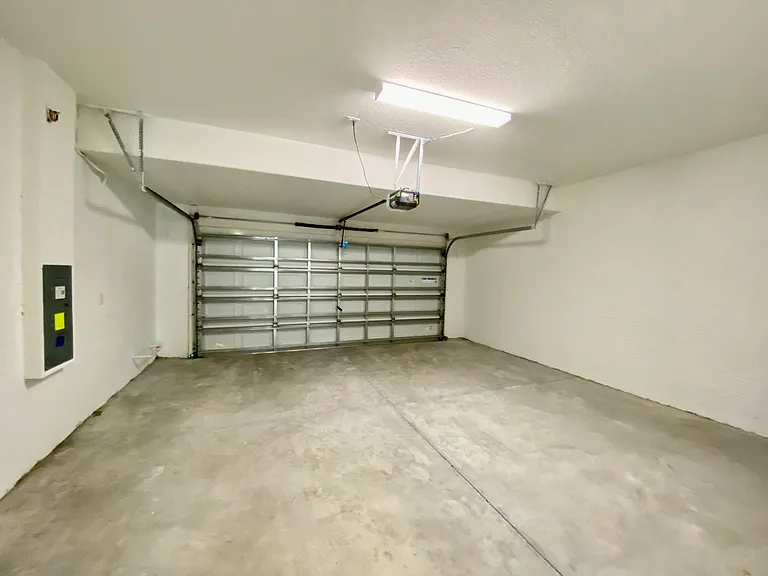 6246 Shiner St — Photo 37