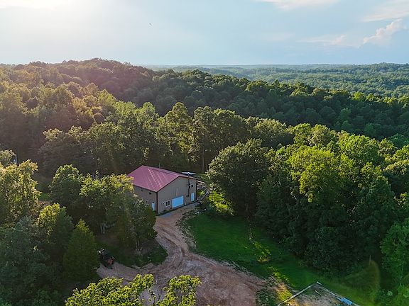 4th image of 2017 Airport Ridge Rd