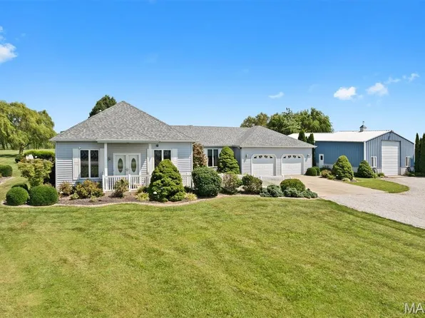 14300 Sportsmen Rd, Trenton, IL 62293