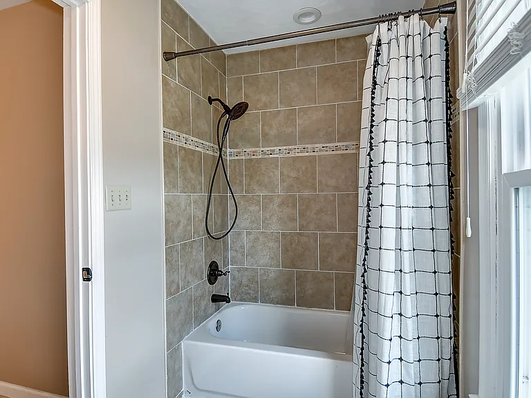 4744 Longmont Rd — Photo 42