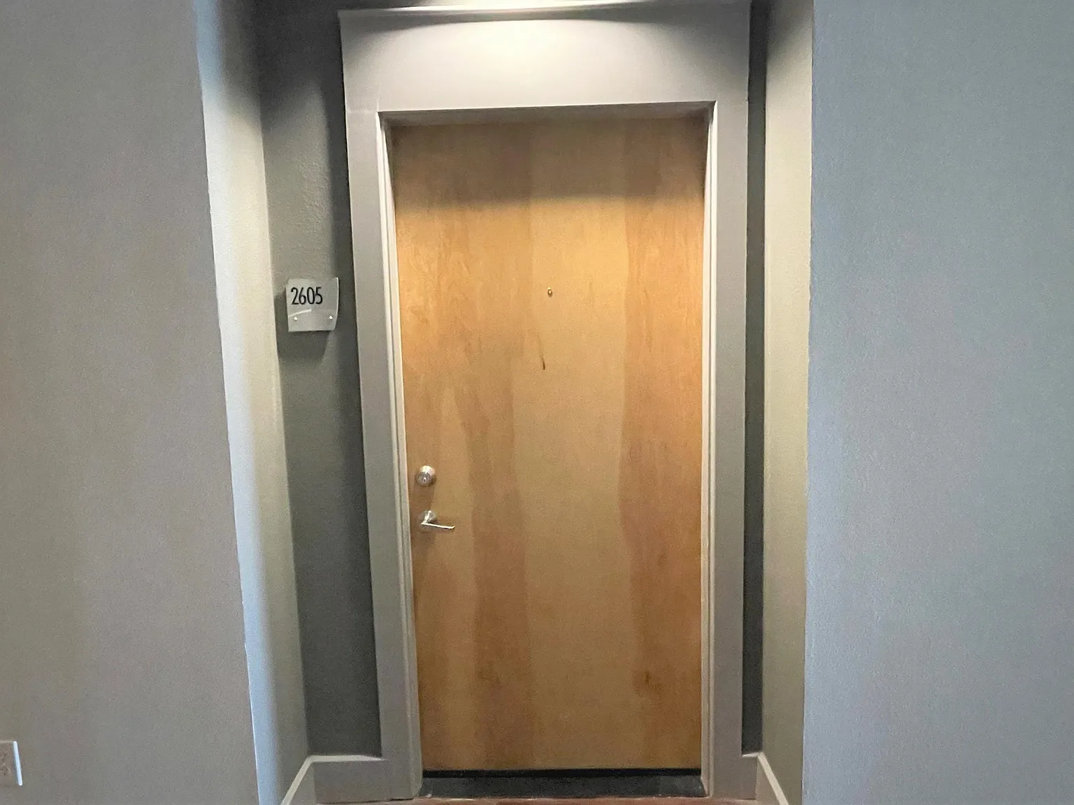 1 bed, 1.0 bath, 869 sqft, $2,100 — Photo 3
