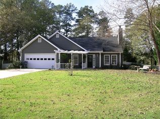 4079 Tara Ct, Loganville, GA 30052