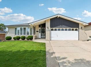 9716 Massasoit Ave, Oak Lawn, IL