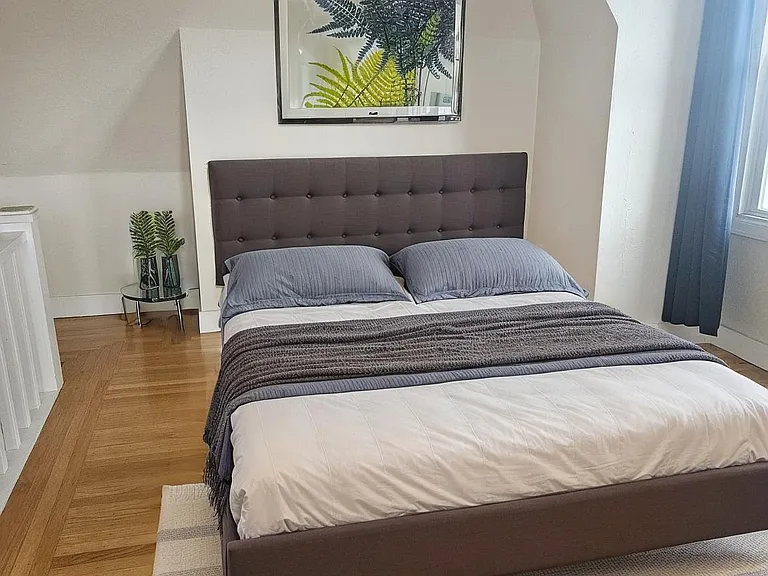 virtual furniture staging