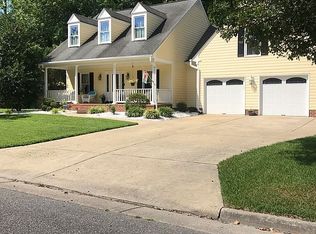 208 Granville Dr, Newport News, VA 23606