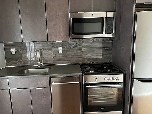 1st image of 1571 Lexington Ave APT 23