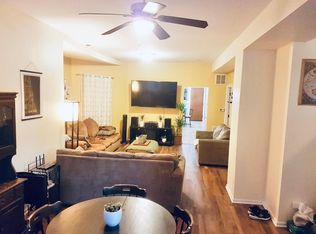 1627 W Barry Ave #2, Chicago, IL 60657