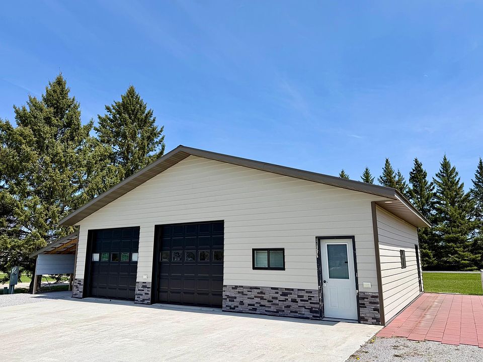 1st image of 752 Hallberg St SW