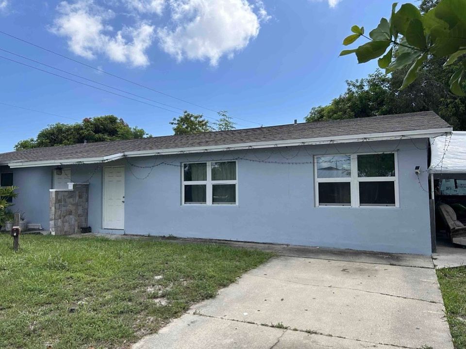1st image of 2933 SE Camino Ave