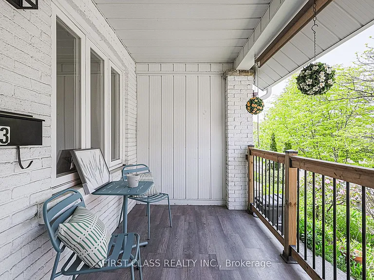 53 Aldridge Ave — Photo 4