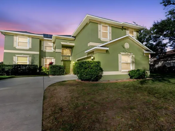 2717 Avon River Dr, Valrico, FL 33596