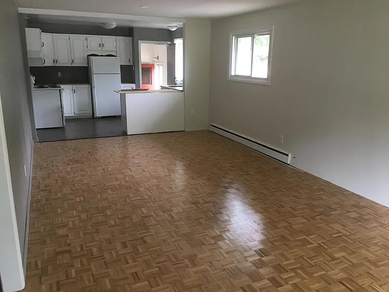 106 Godfrey Dr — Photo 4