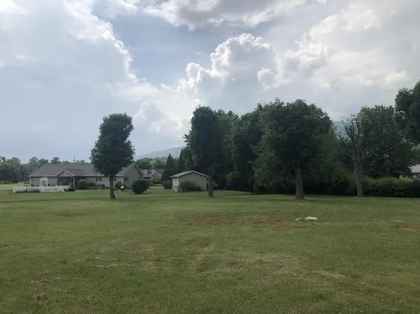 119 Bill Lowe Rd, Elizabethton, TN 37643