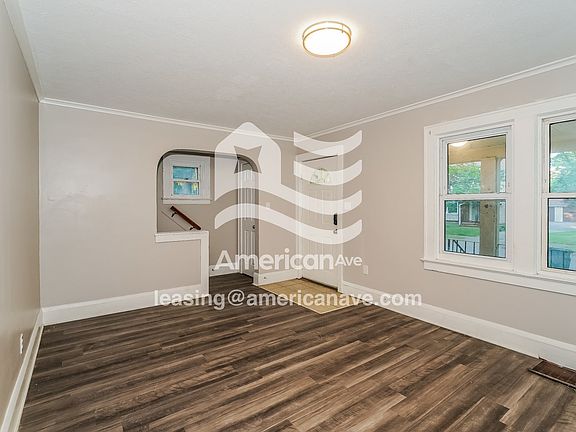 861529_003_living_room_13868710.jpg