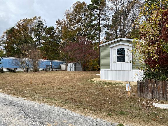 4th image of 33241 Evergreen Dr