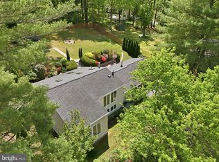 10929 Howland Dr, Reston, VA 20191