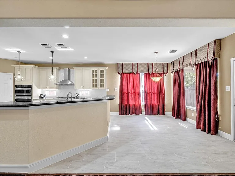5303 Riverstone Crossing Dr — Photo 12