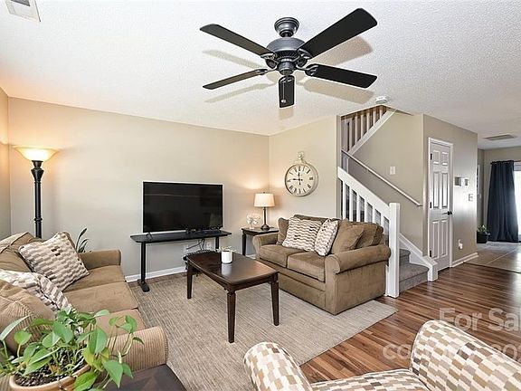 4th image of 14143 Tranters Creek Ln #14143